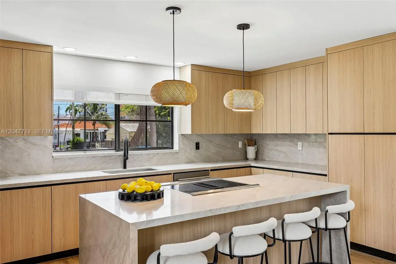 7811 Carlyle Ave, Miami Beach FL 33141 photo 5