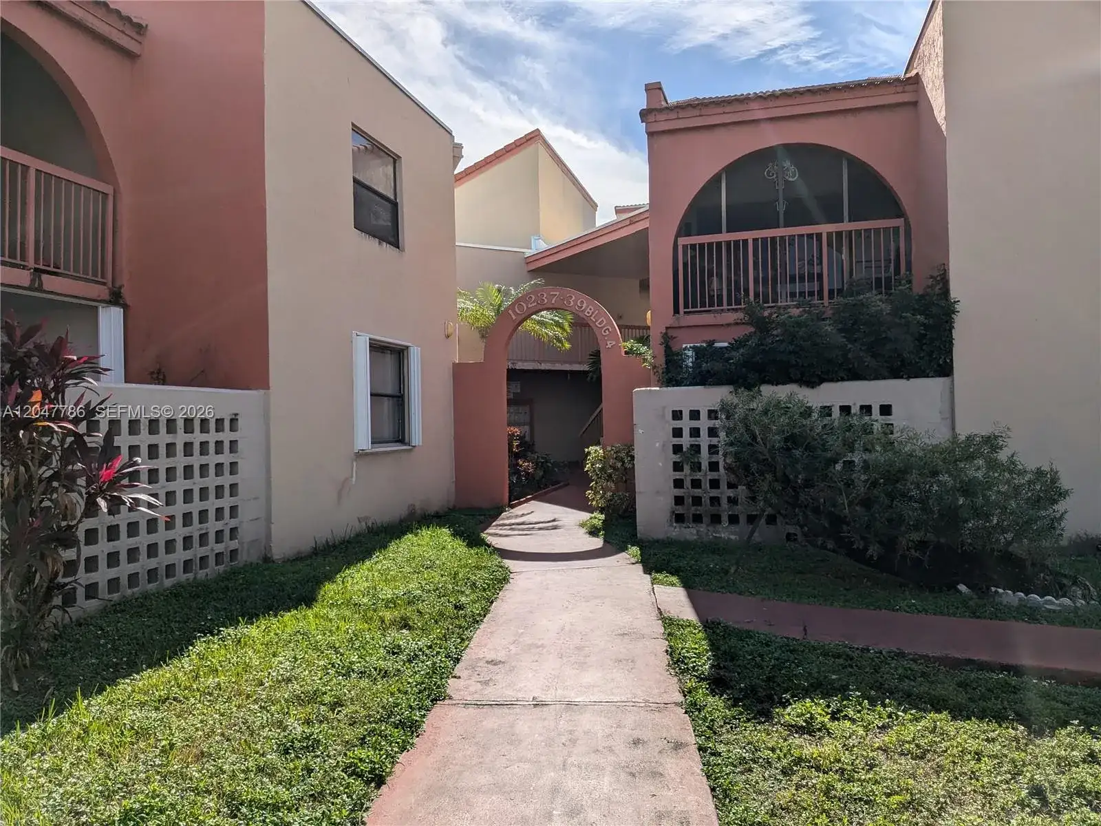 10237 NW 9th Street Cir # 4, Miami FL 33172 photo 4