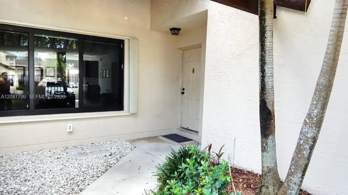 10171 SW 137th Ct, Miami FL 33186 photo 2