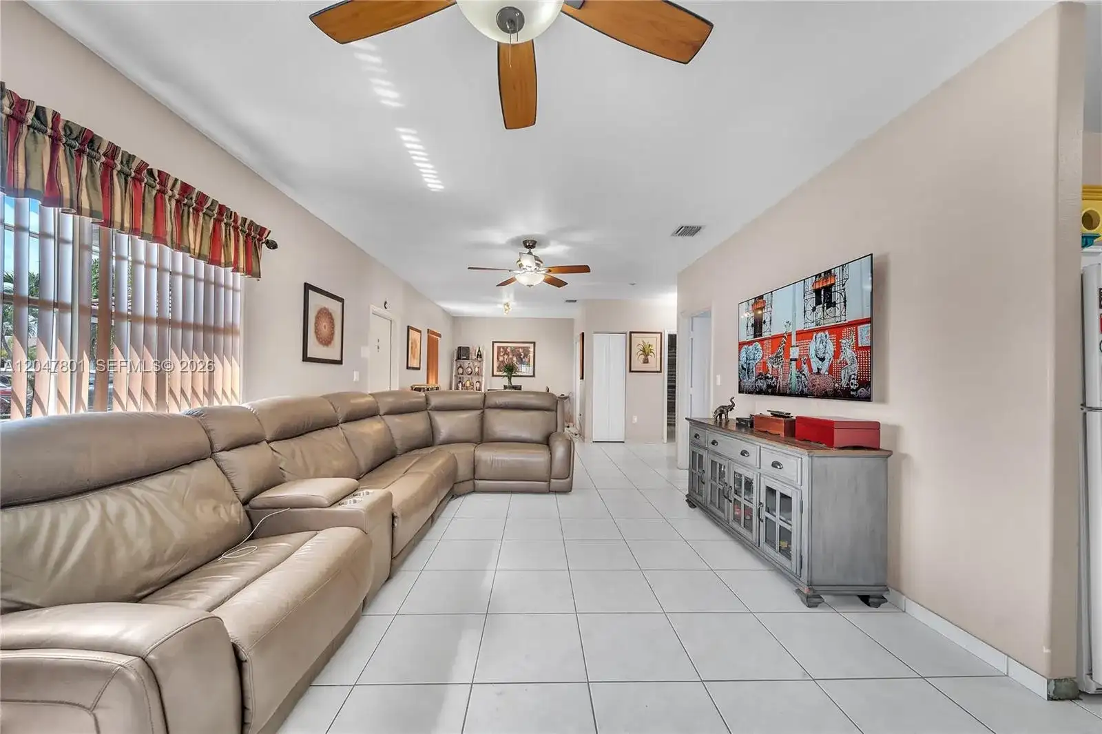 7565 N Augusta Dr # 7567, Hialeah FL 33015 photo 2