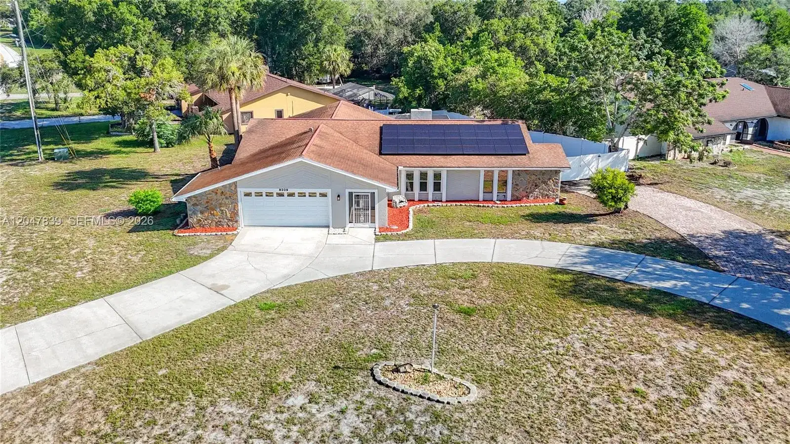 8209 Chaucer Dr, Spring Hill FL 34607 photo 2