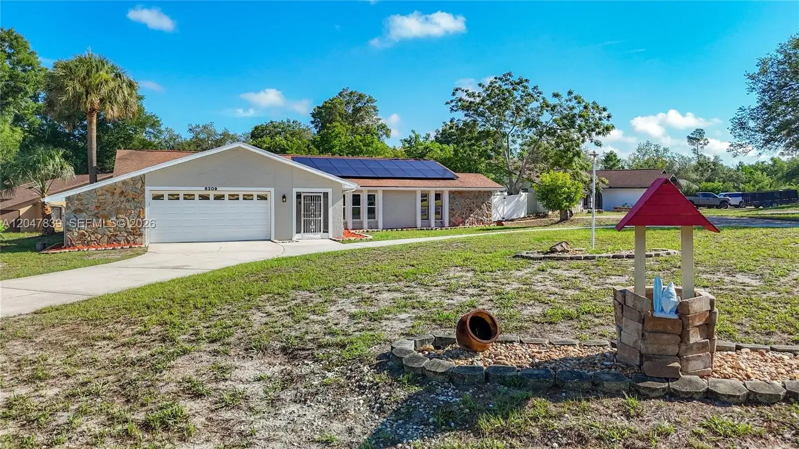 8209 Chaucer Dr, Spring Hill FL 34607 photo 3