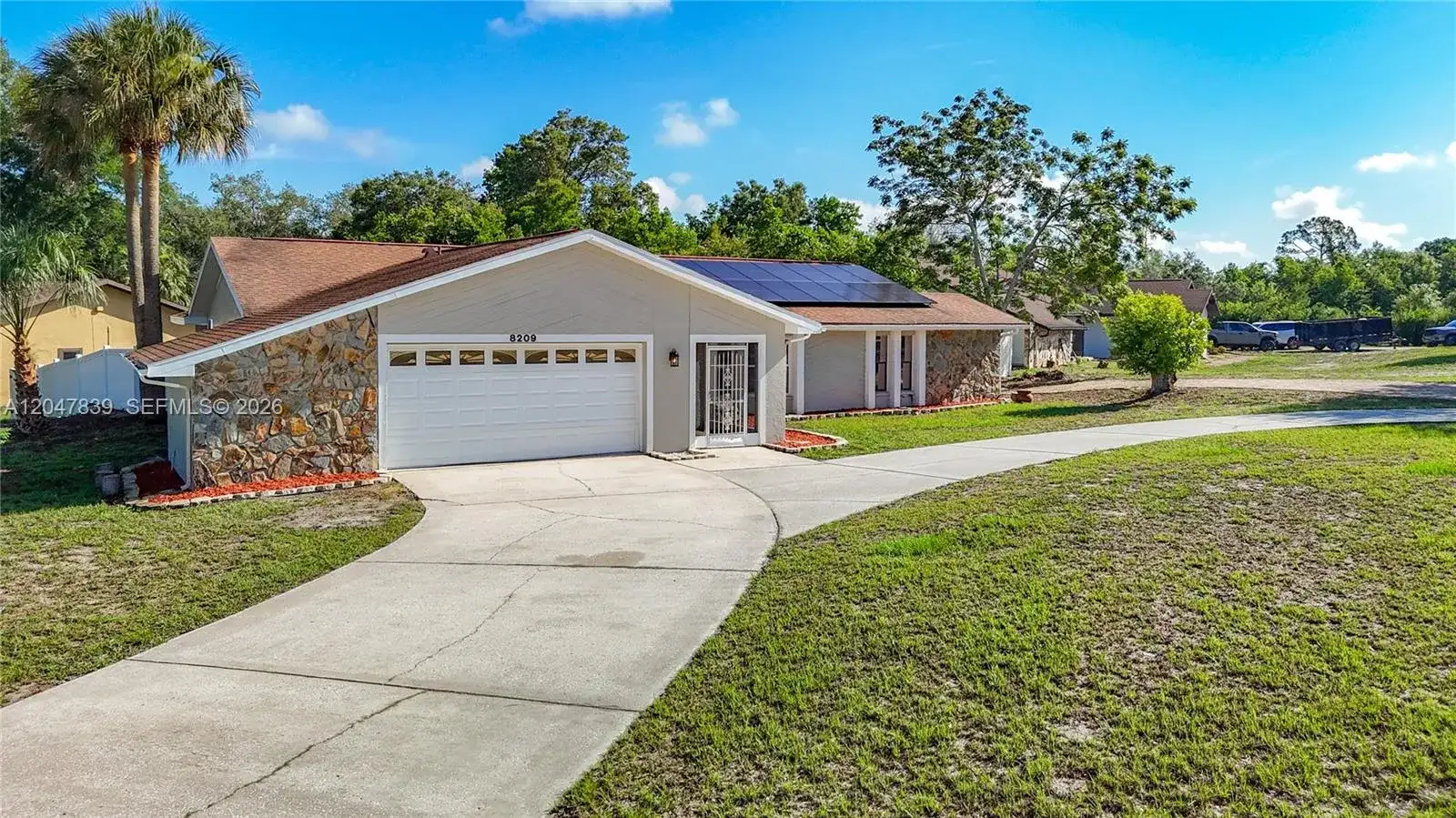 8209 Chaucer Dr, Spring Hill FL 34607 photo 4