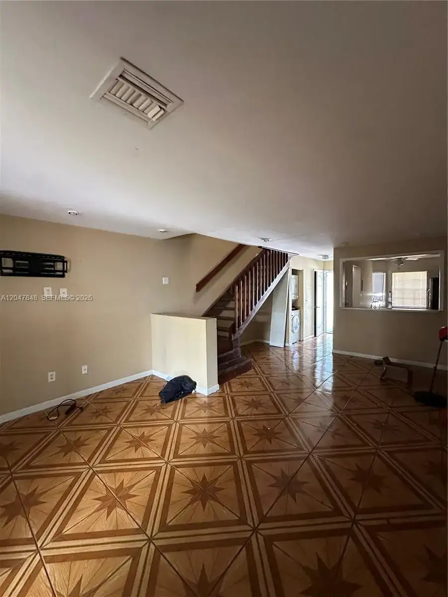 2012 Champions Way, North Lauderdale FL 33068 photo 5