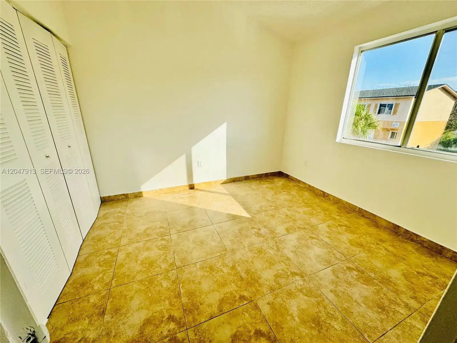 6245 Kendale Lakes Cir # 208, Miami FL 33183 photo 4