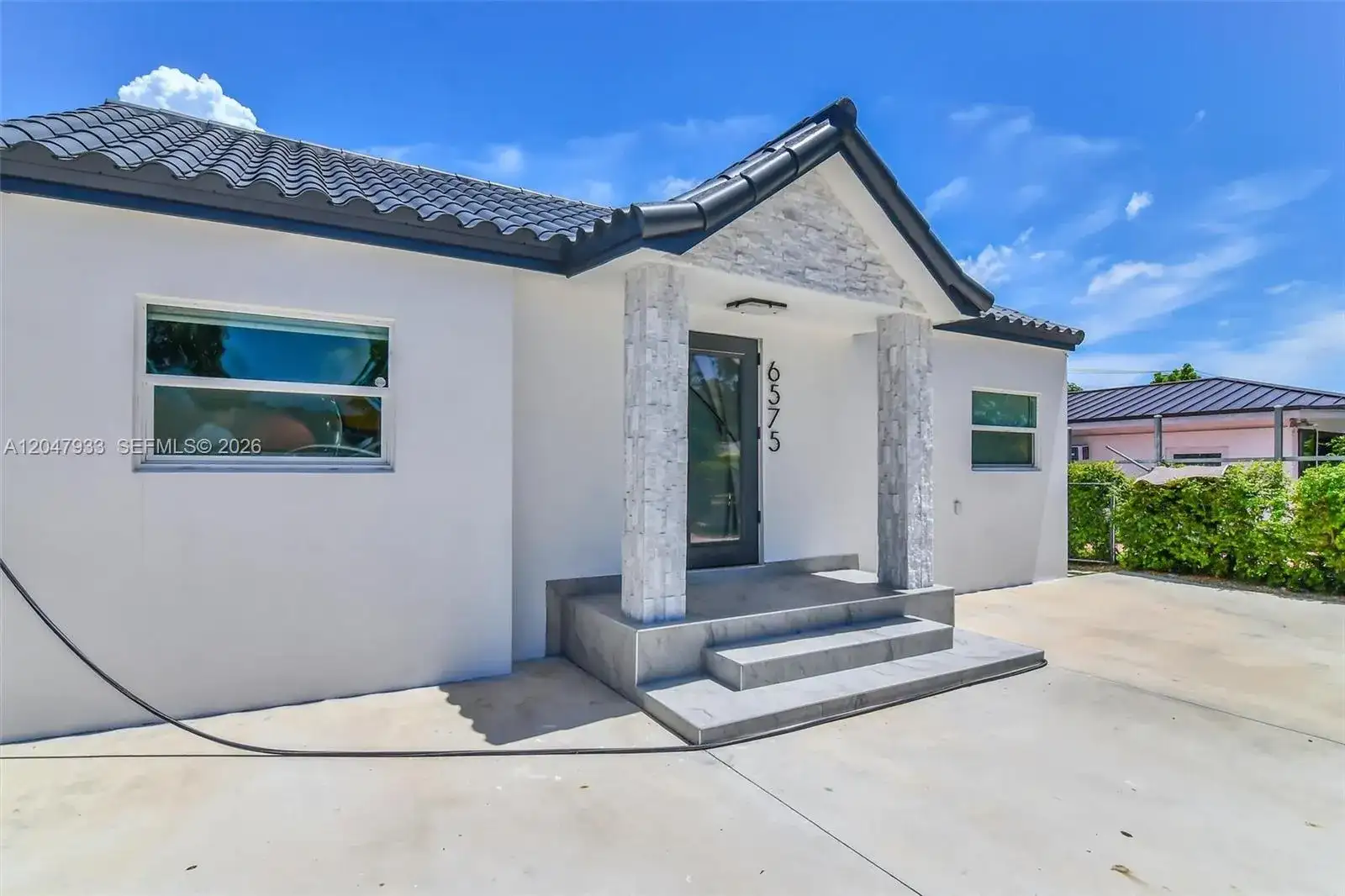 6575 SW 39th Ter, Miami FL 33155 photo 4