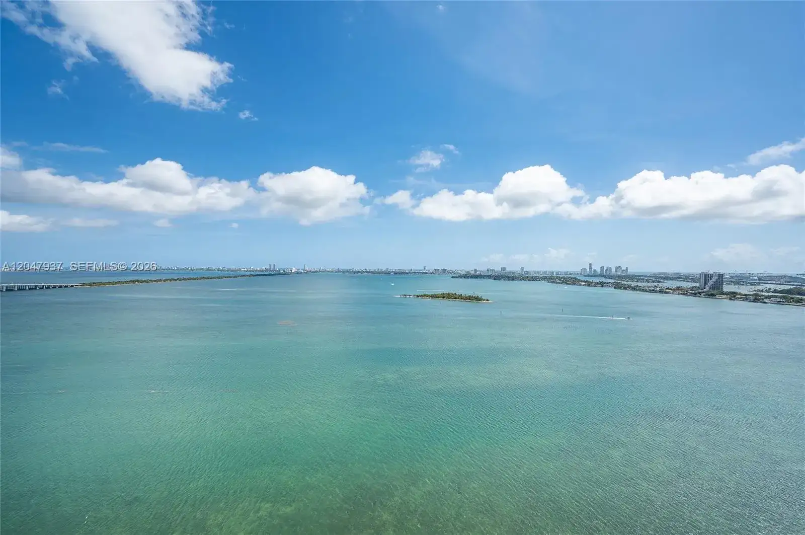 700 NE 24th St # 2502, Miami FL 33137 photo 2