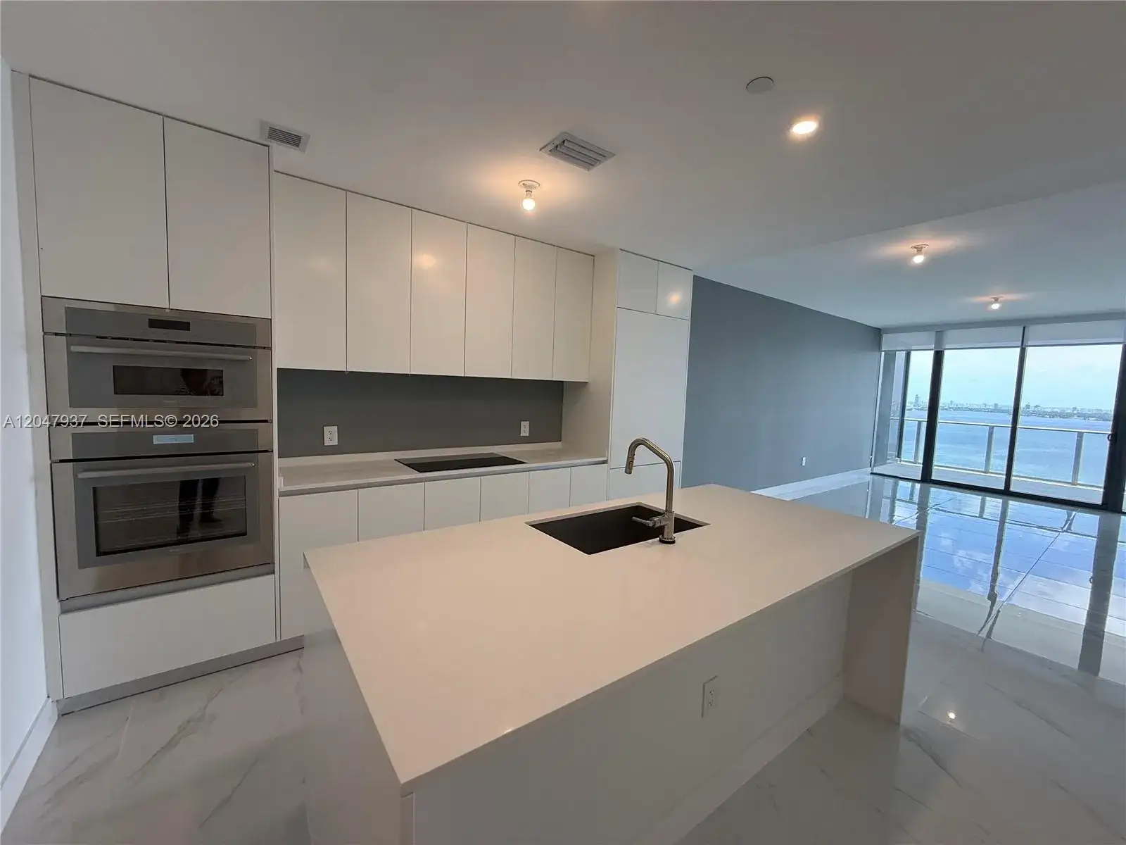 700 NE 24th St # 2502, Miami FL 33137 photo 5