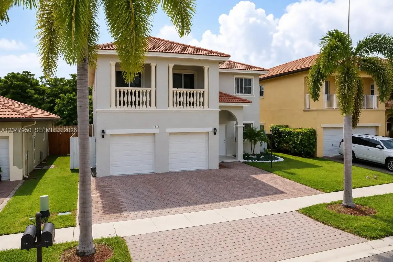 1351 NE 41st Pl, Homestead FL 33033 photo 2