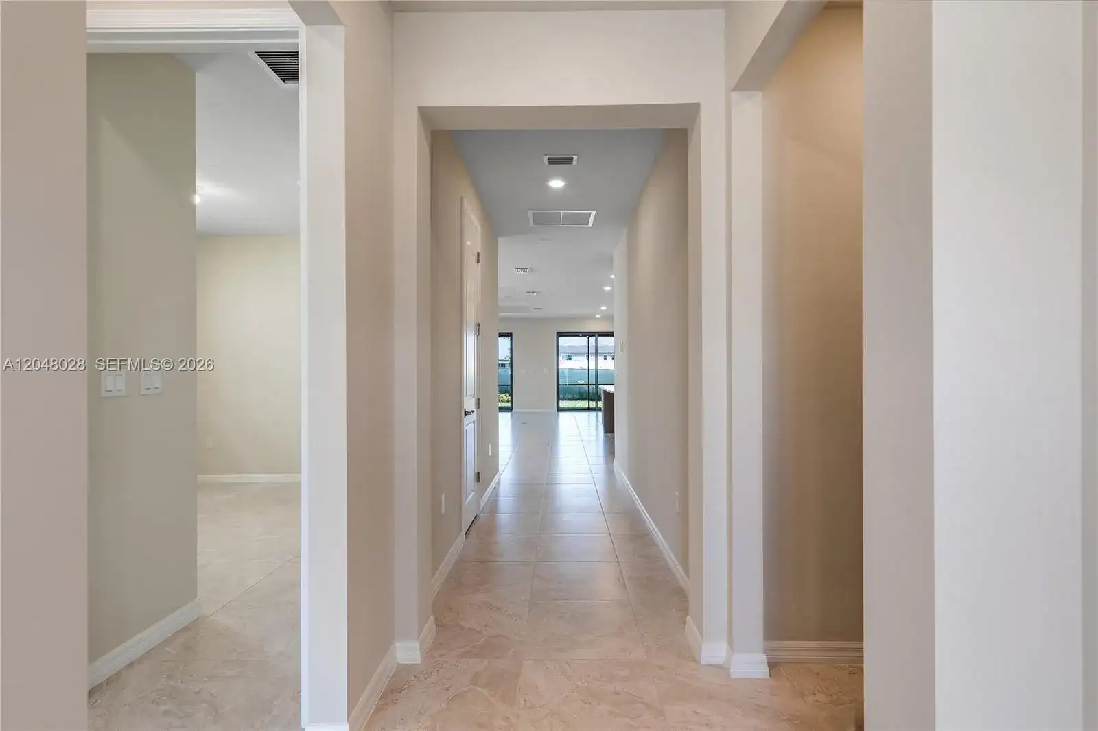 4480 Gramercy Dr, Oakland Park FL 33309 photo 4