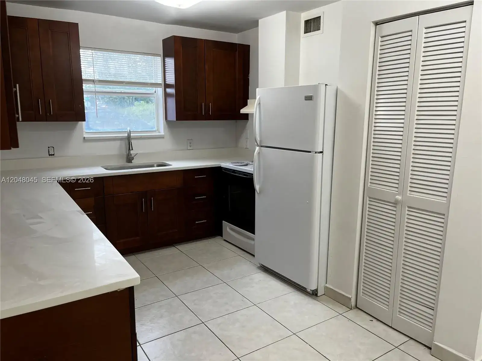 181 NW 47th Ave # 9, Miami FL 33126 photo 3