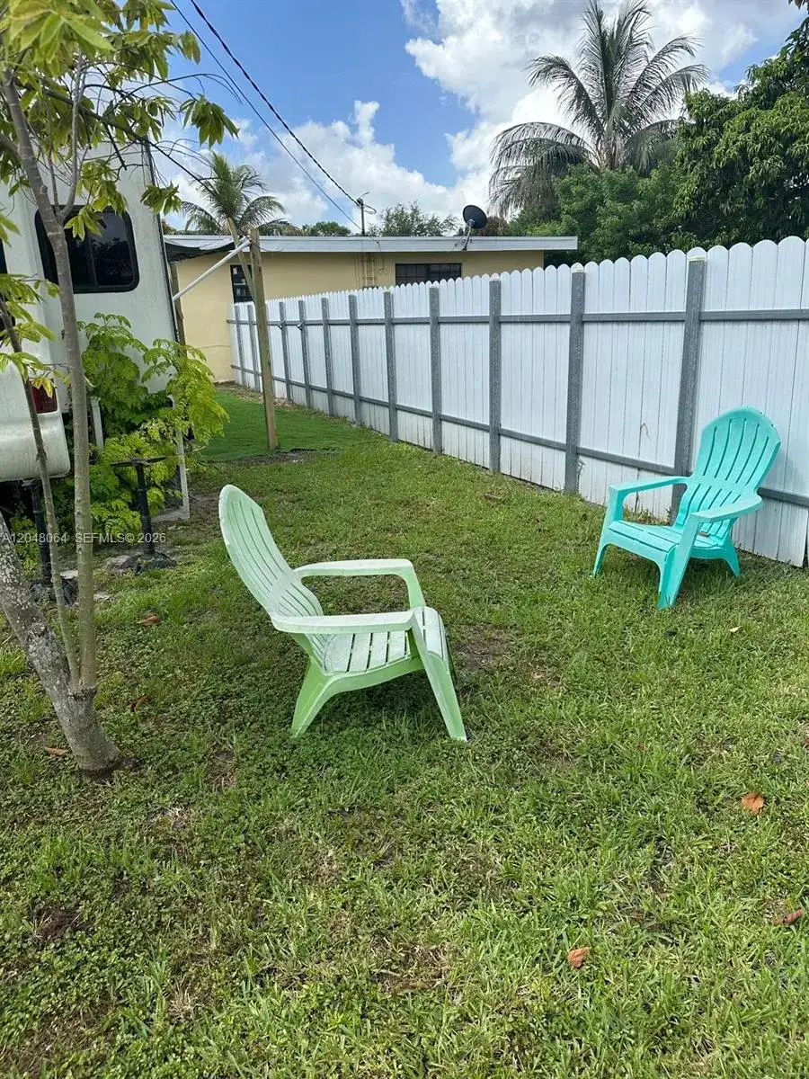 655 NW 152nd St # 655, Miami FL 33169 photo 2
