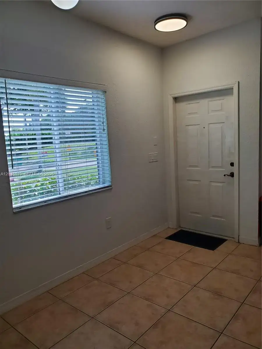 7834 Catalina Cir # 7834, Tamarac FL 33321 photo 3
