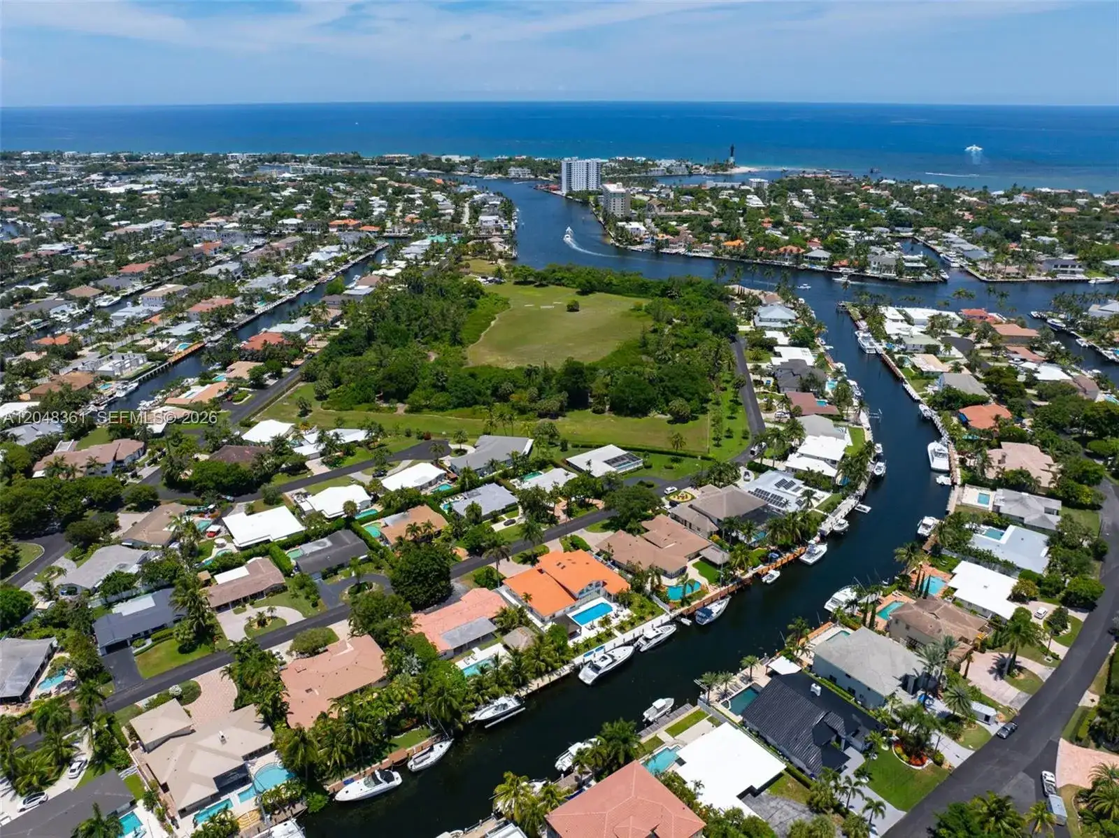 2770 NE 23rd Pl, Pompano Beach FL 33062 photo 2
