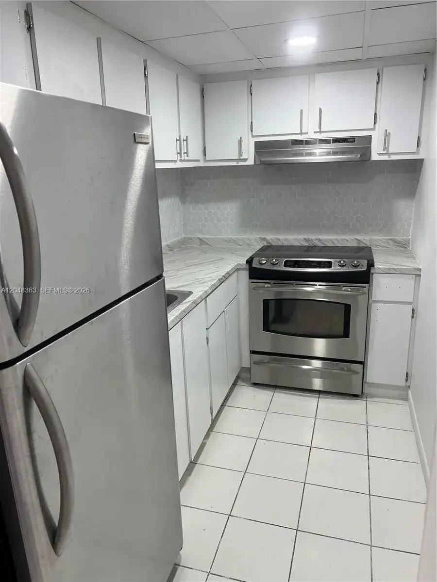 4715 NW 7th St # 2, Miami FL 33126 photo 4