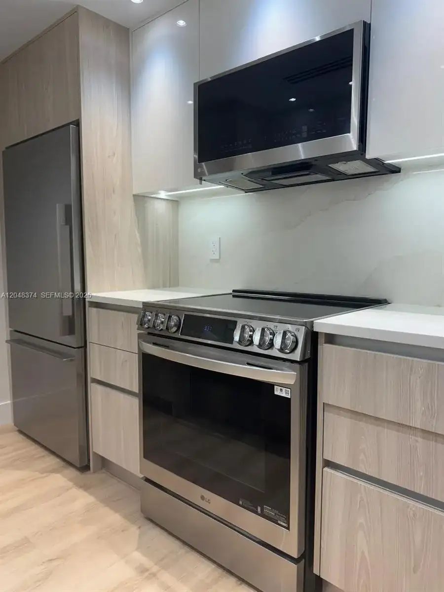 10275 Collins Ave # 333, Bal Harbour FL 33154 photo 5