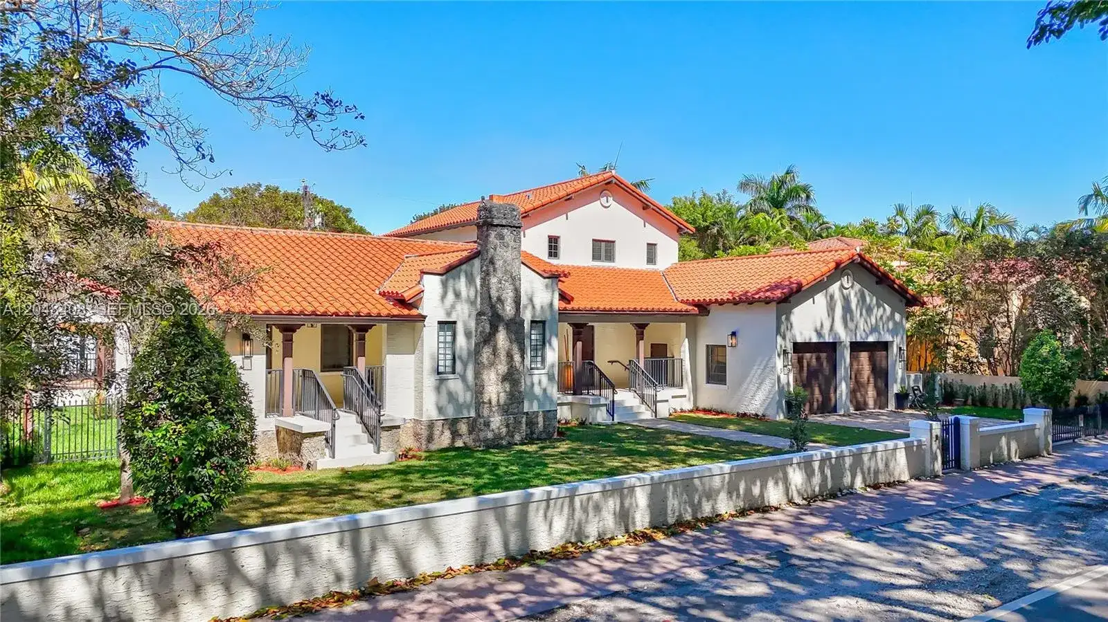 519 Alhambra Cir, Coral Gables FL 33134 photo 2