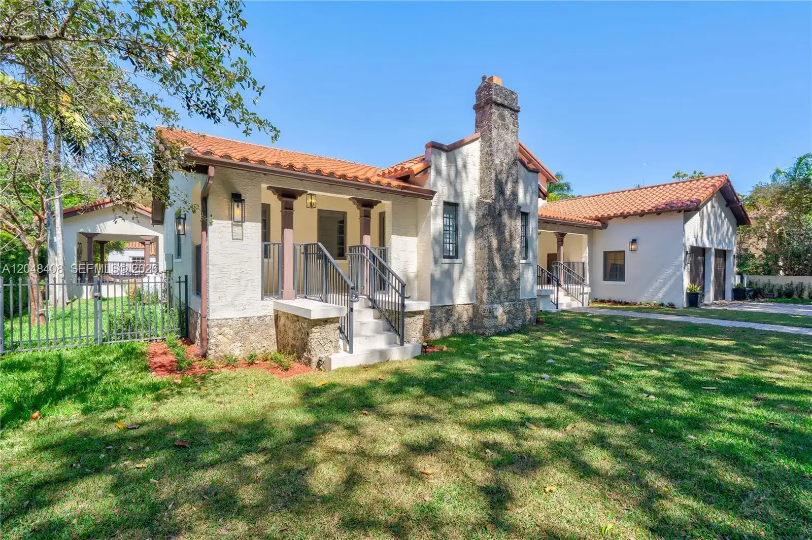 519 Alhambra Cir, Coral Gables FL 33134 photo 3