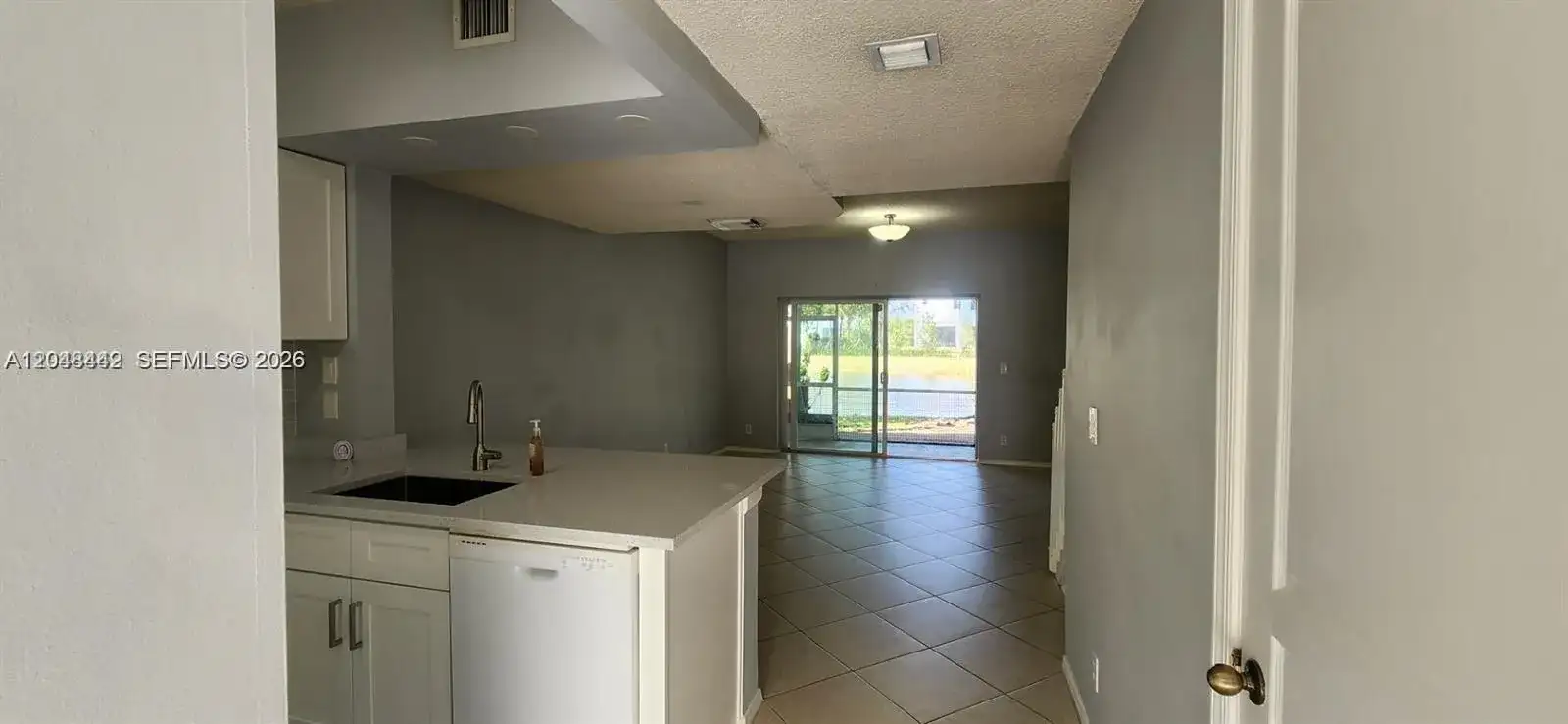 211 Mallory Ct, Weston FL 33326 photo 2