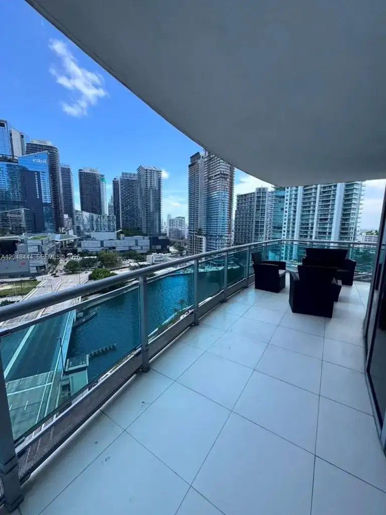 350 S Miami Ave # 1902, Miami FL 33130 photo 3