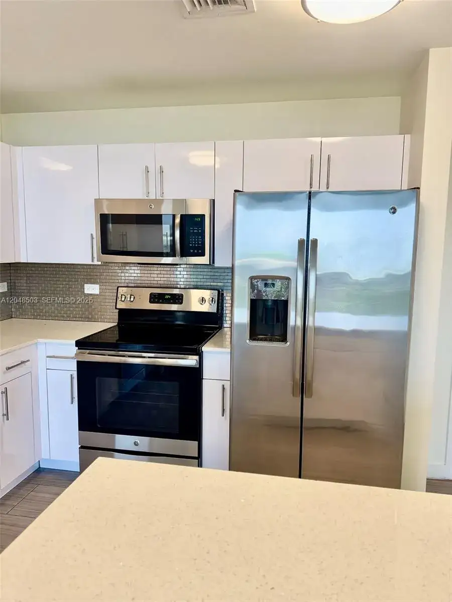 1776 Polk St # 517, Hollywood FL 33020 photo 3