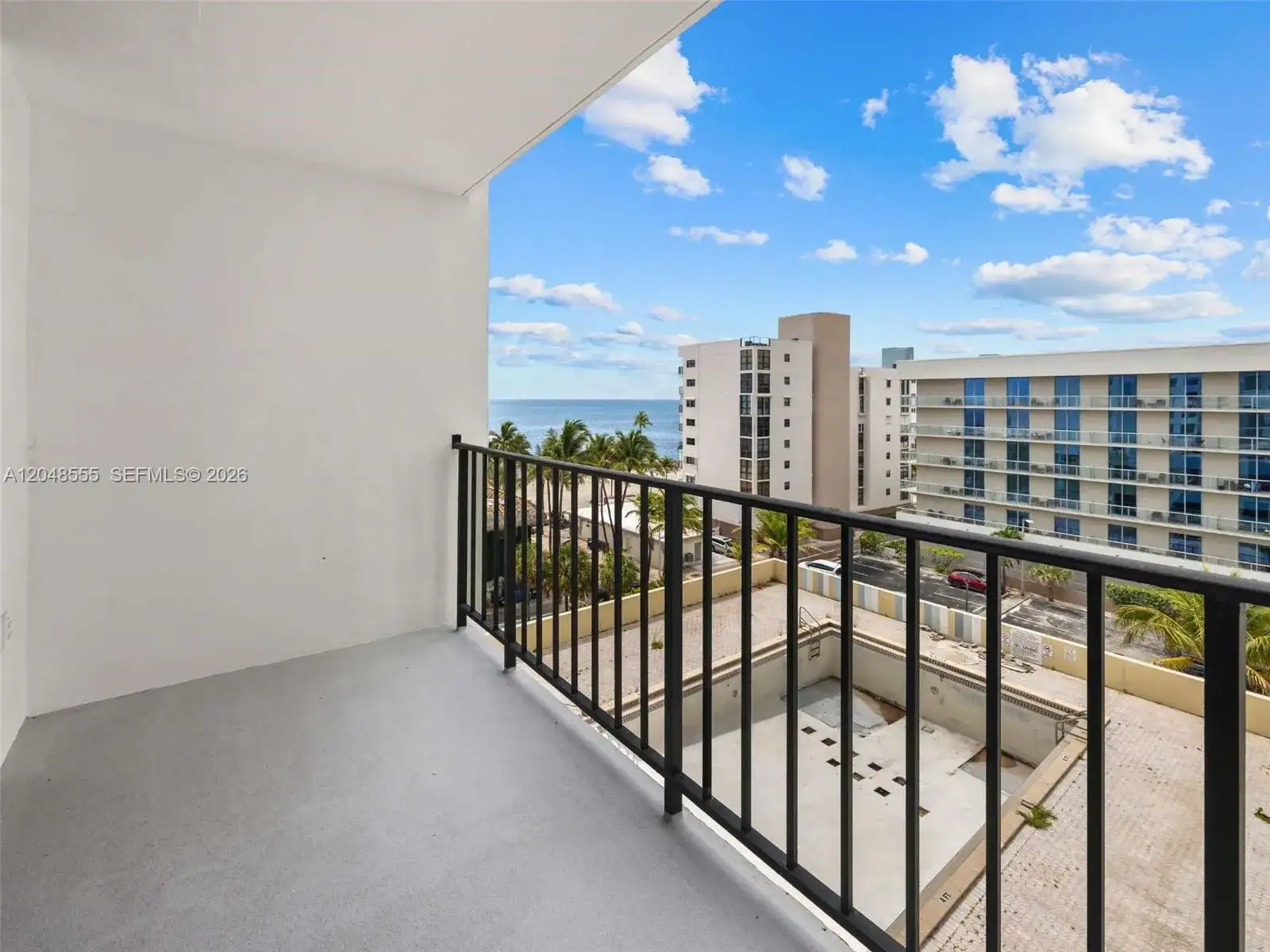 322 SE Buchanan St # 703, Hollywood FL 33019 photo 2