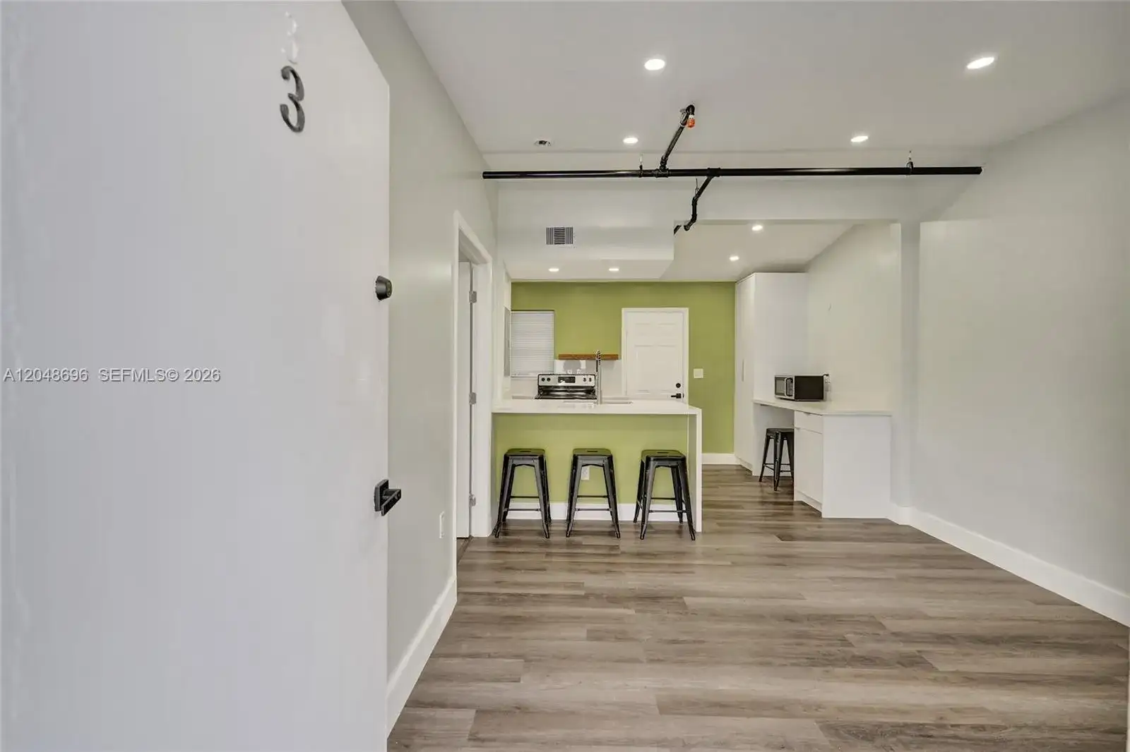 1085 NE 126th St # 3, North Miami FL 33161 photo 4