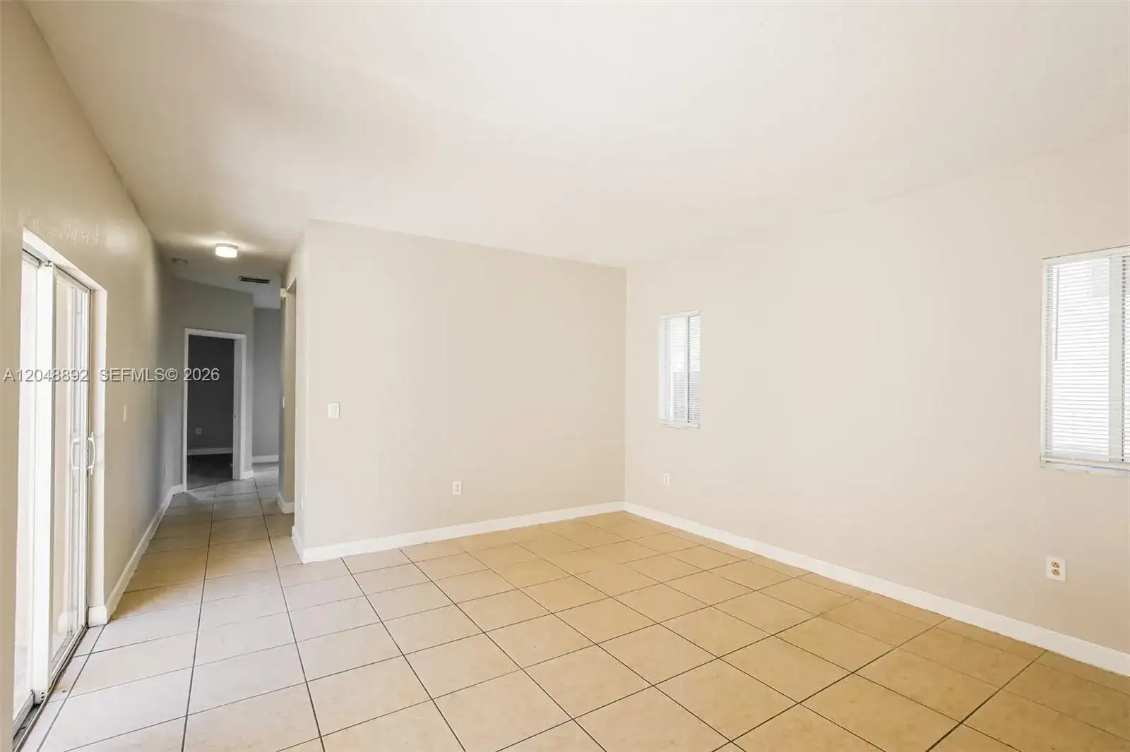 216 SE 32nd Ter, Homestead FL 33033 photo 2