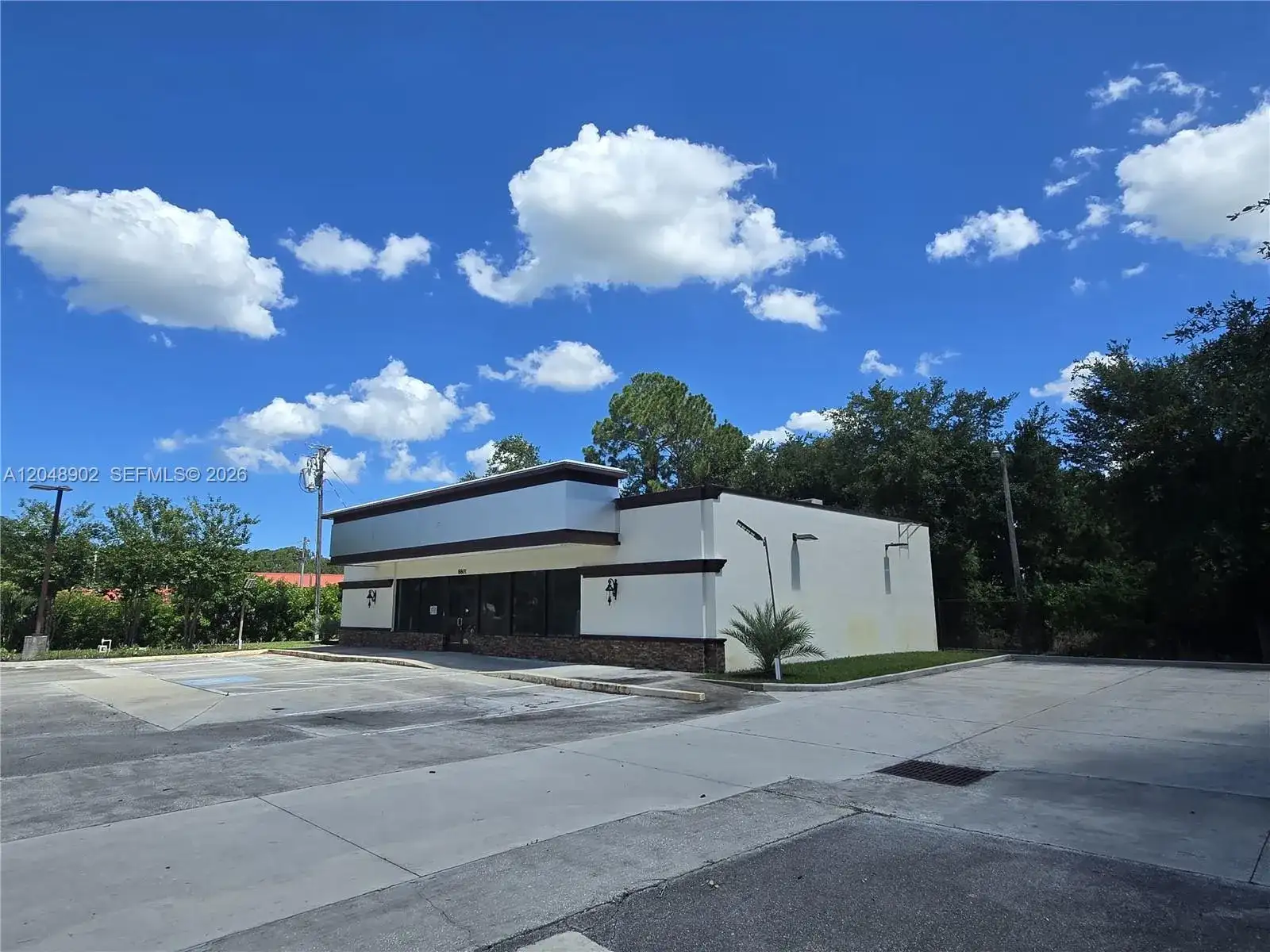 8801 20th St, Vero Beach FL 32966 photo 3