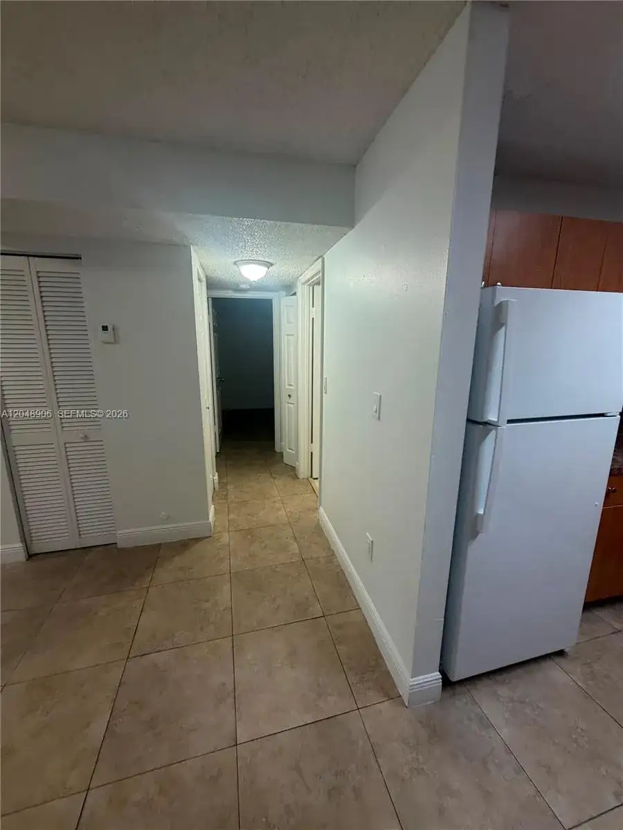 1650 W 44th Pl # 119, Hialeah FL 33012 photo 3