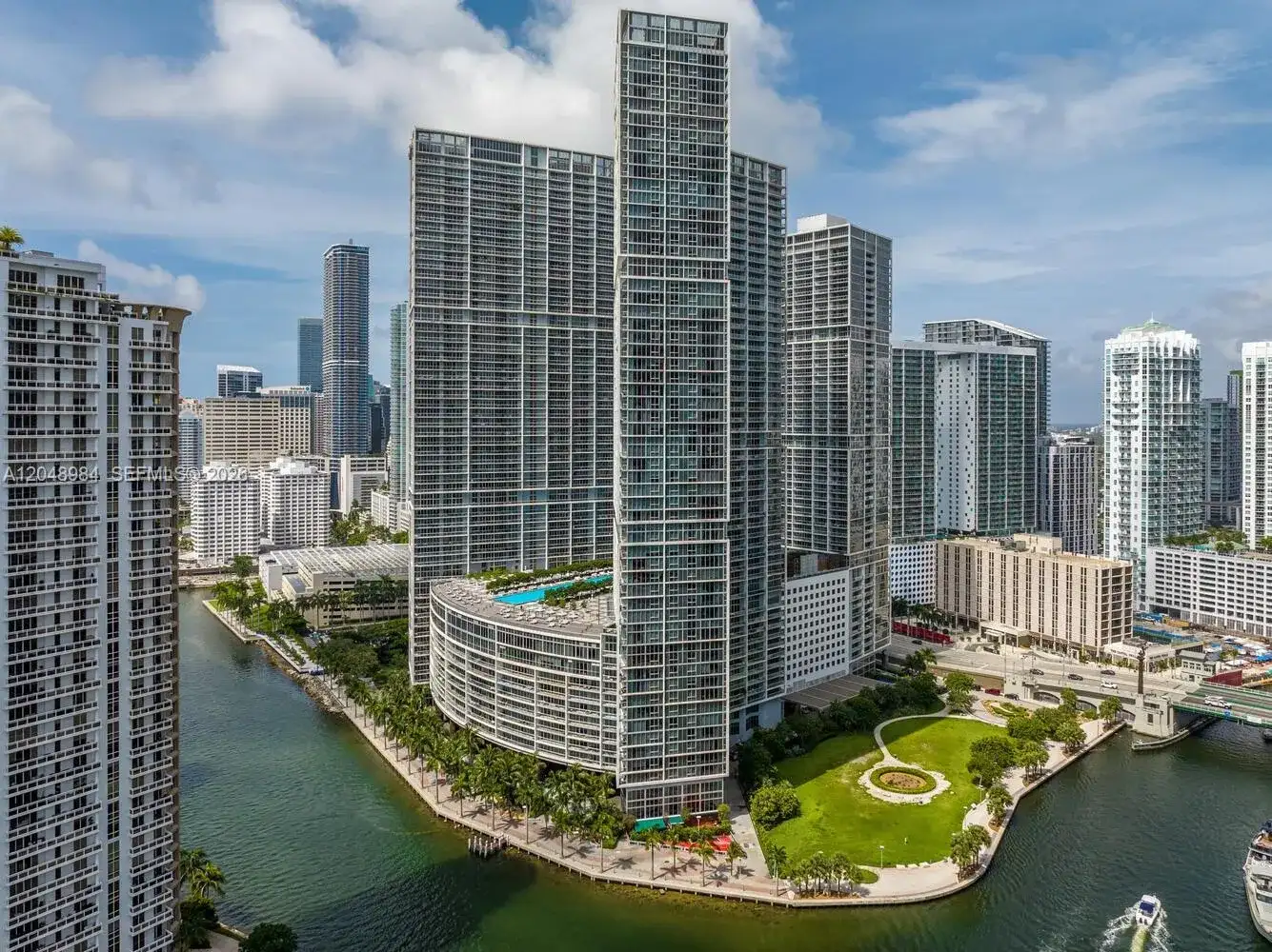 465 Brickell Ave # 3506, Miami FL 33131 photo 4