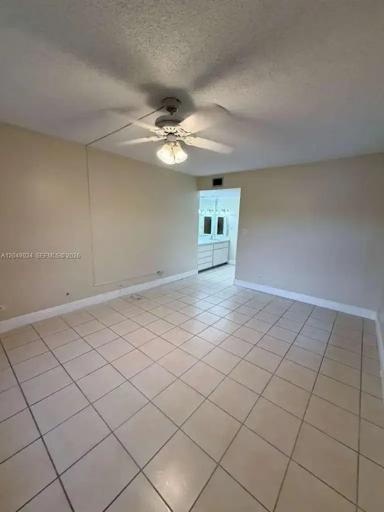 3720 Inverrary Dr # 3L, Lauderhill FL 33319 photo 4