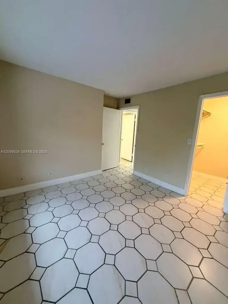 3720 Inverrary Dr # 3L, Lauderhill FL 33319 photo 5