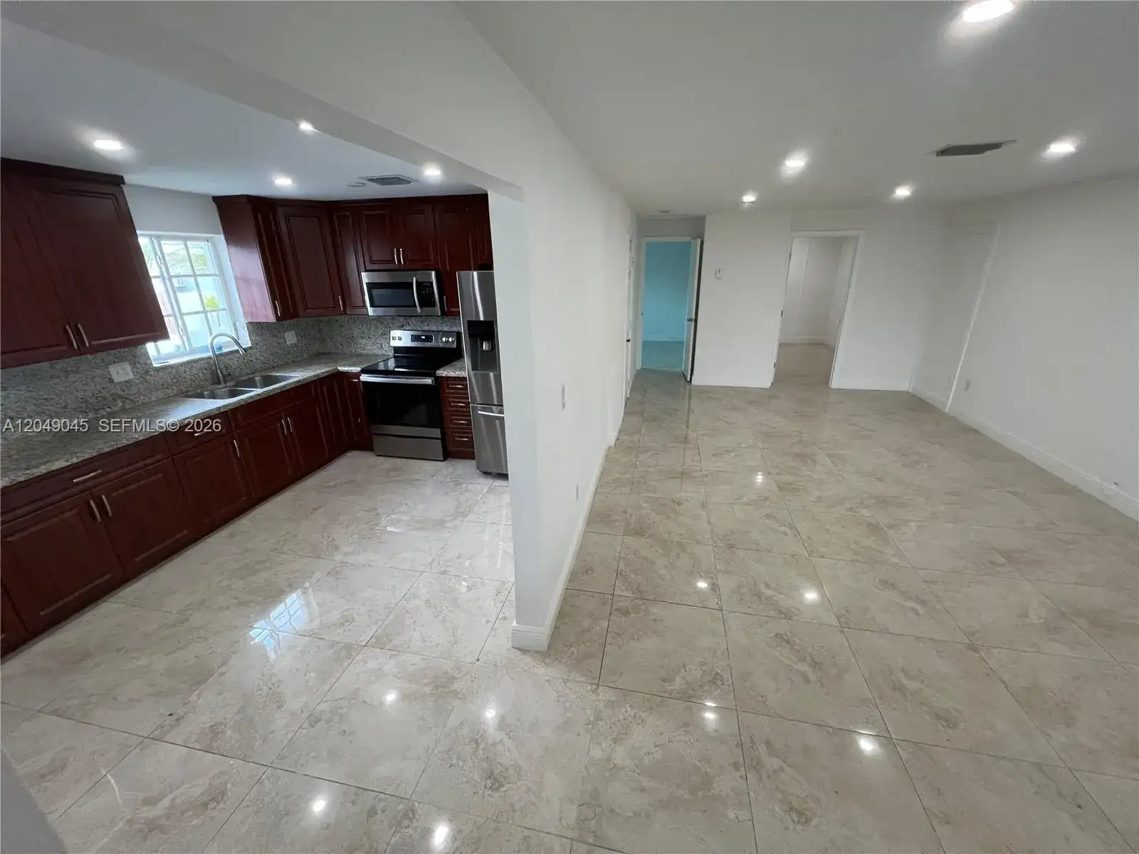 4365 W 1st Ave # 1, Hialeah FL 33012 photo 2