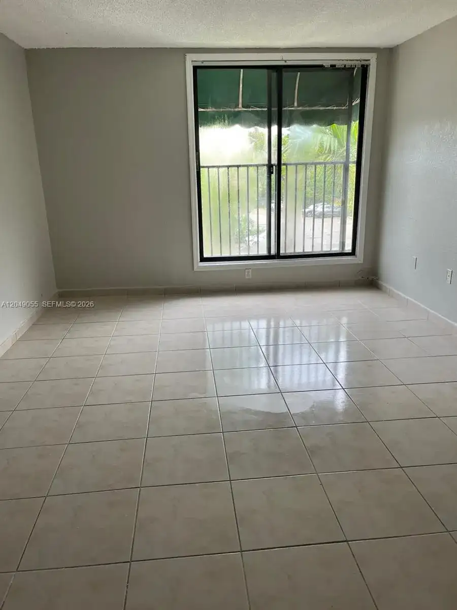 666 W 81st St # 318, Hialeah FL 33014 photo 3