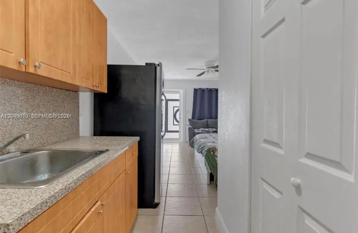 329 W 18th St, Hialeah FL 33010 photo 5