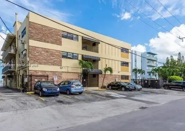 7845 NE Bayshore Ct # 8, Miami FL 33138 photo 5