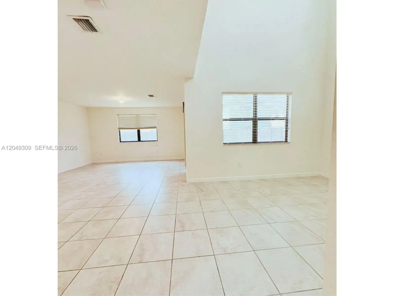 132 NE 24th Ave, Homestead FL 33033 photo 4