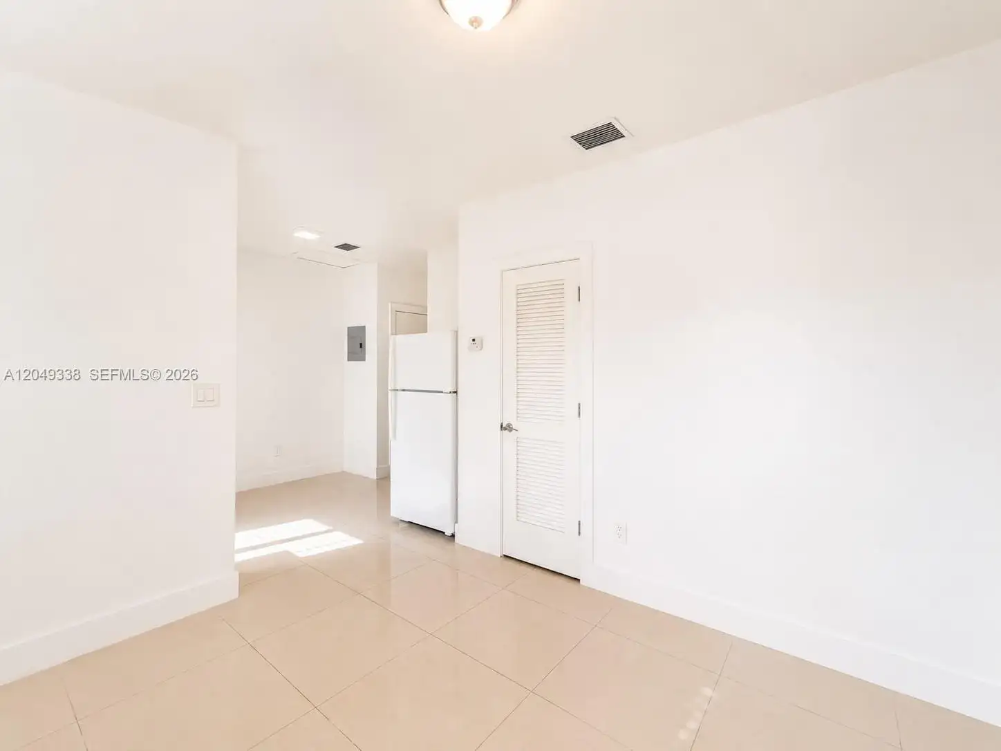 1910 NW 31st St # 2, Miami FL 33142 photo 2