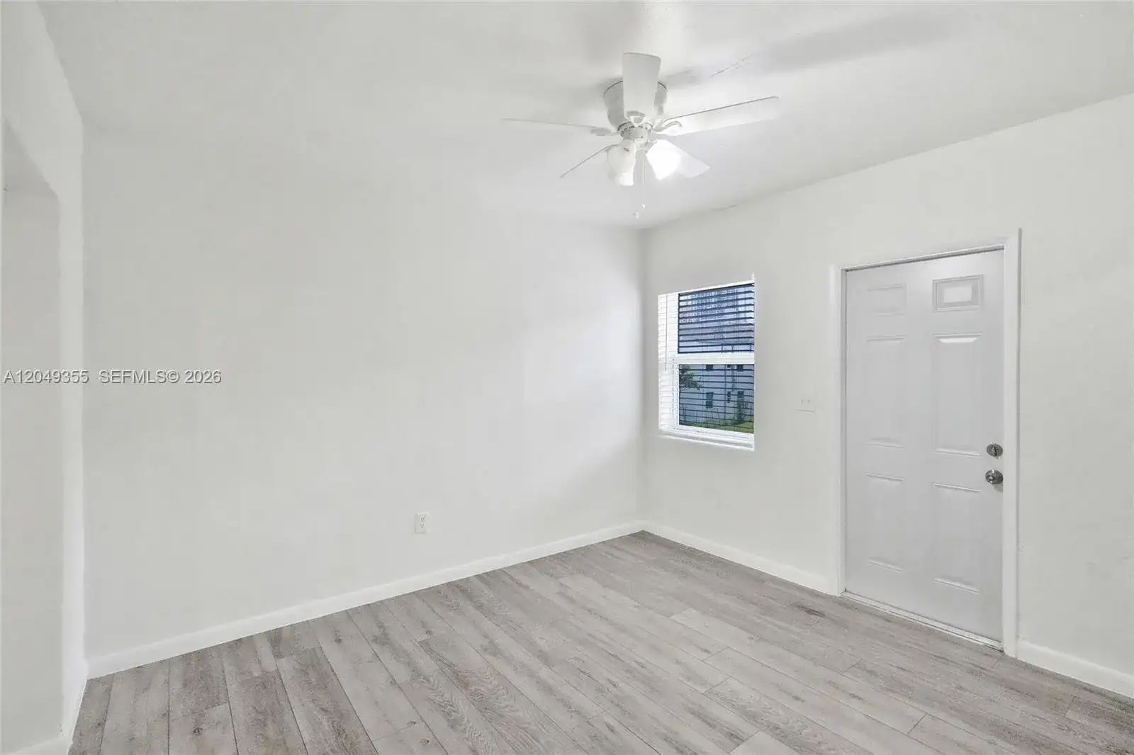 200 NW 13th St # 5, Miami FL 33136 photo 2