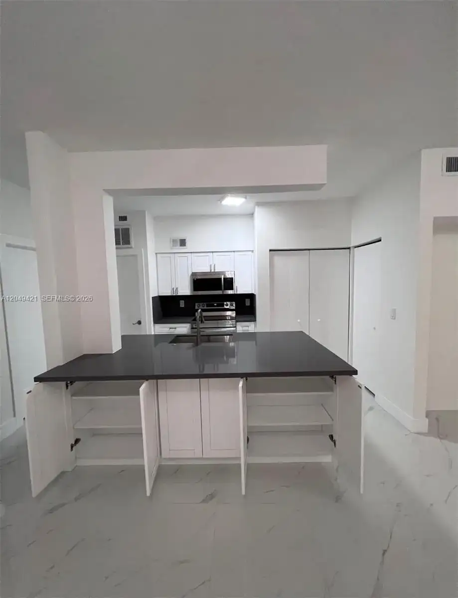 18344 NW 68th Ave # F, Hialeah FL 33015 photo 5