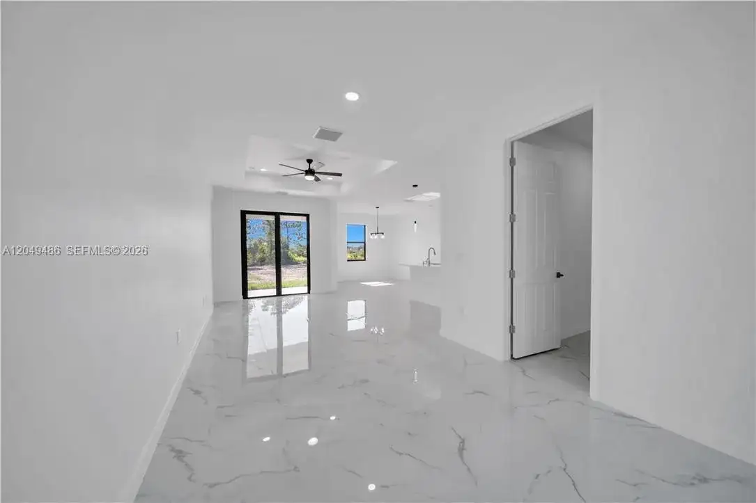800 Pine Ave, Lehigh Acres FL 33972 photo 3