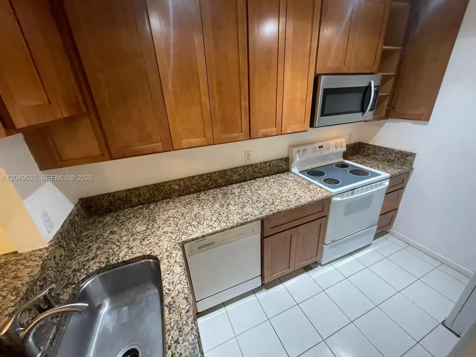 807 Twin Lakes Dr # G, Coral Springs FL 33071 photo 5