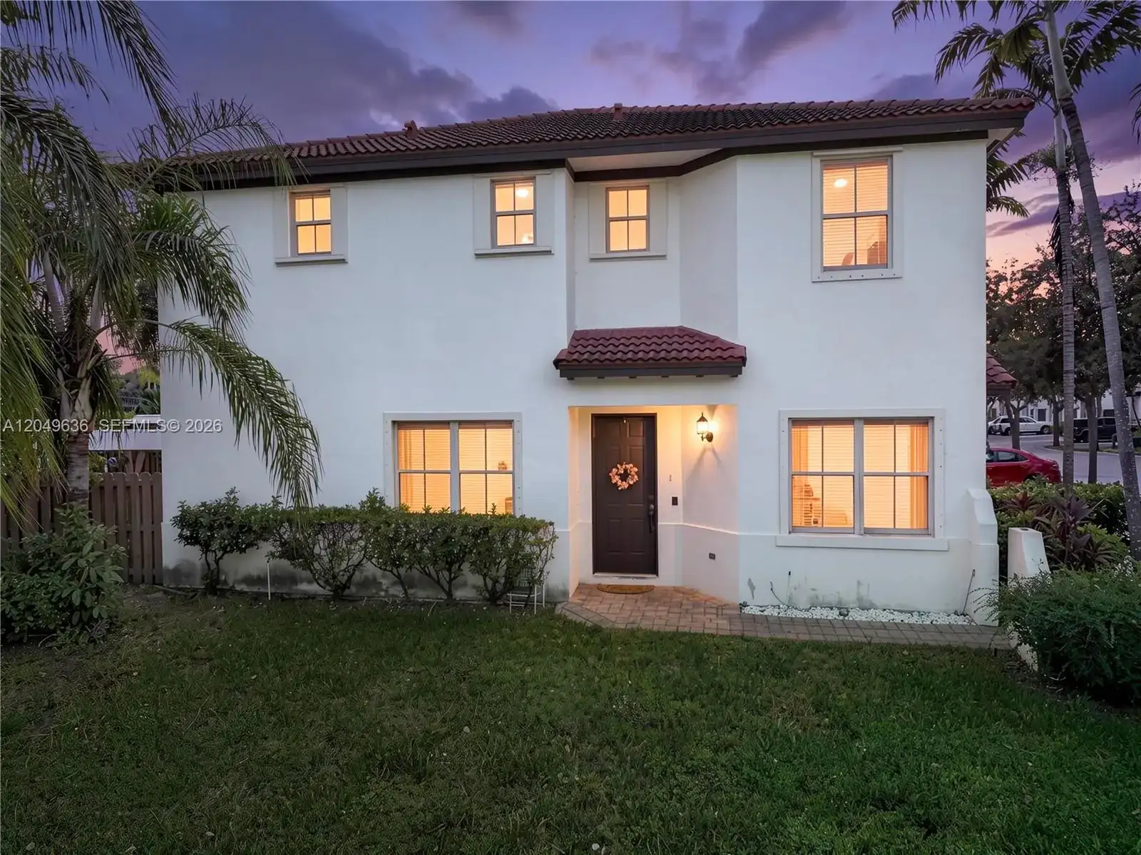 1073 NE 30th Ave, Homestead FL 33033 photo 2