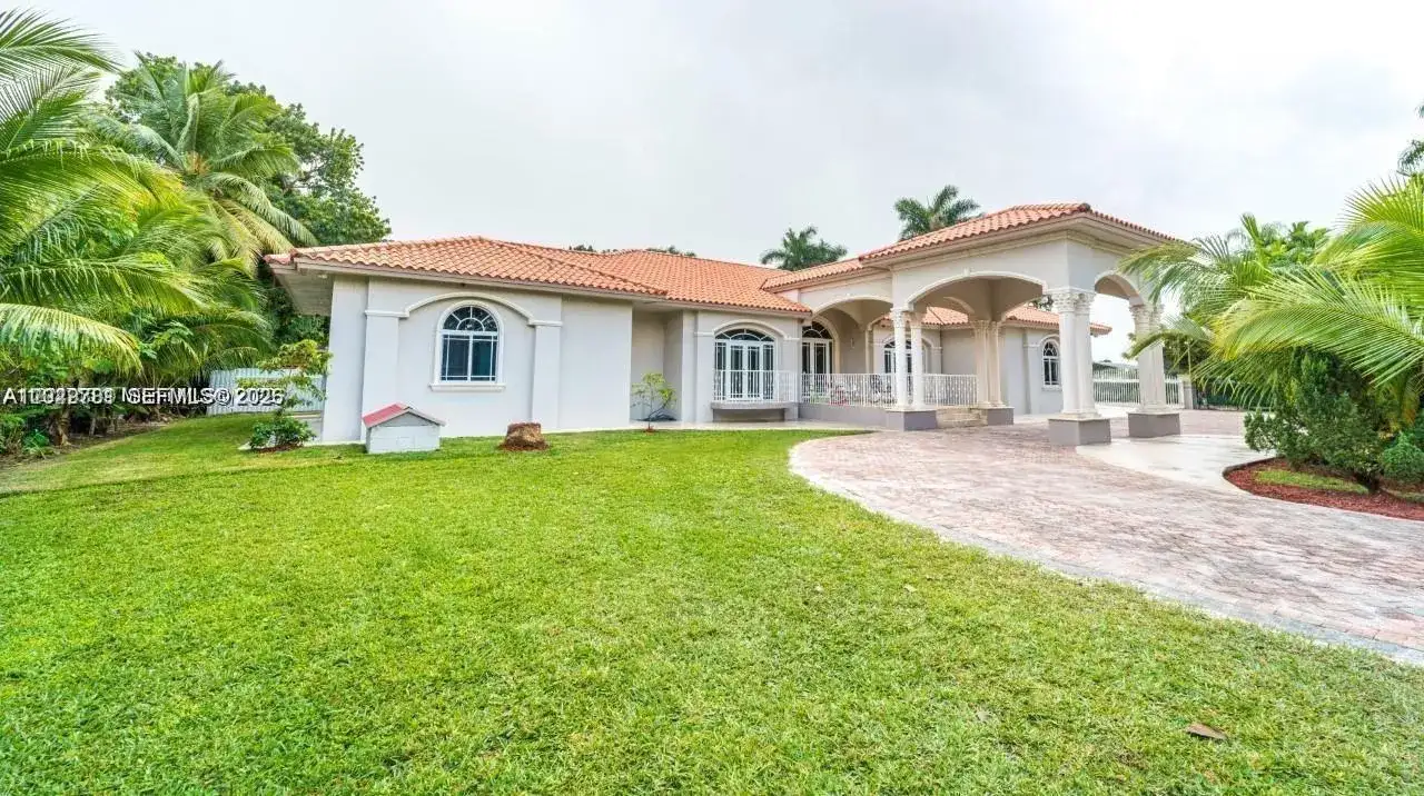 18390 SW 200th St, Miami FL 33187 photo 3