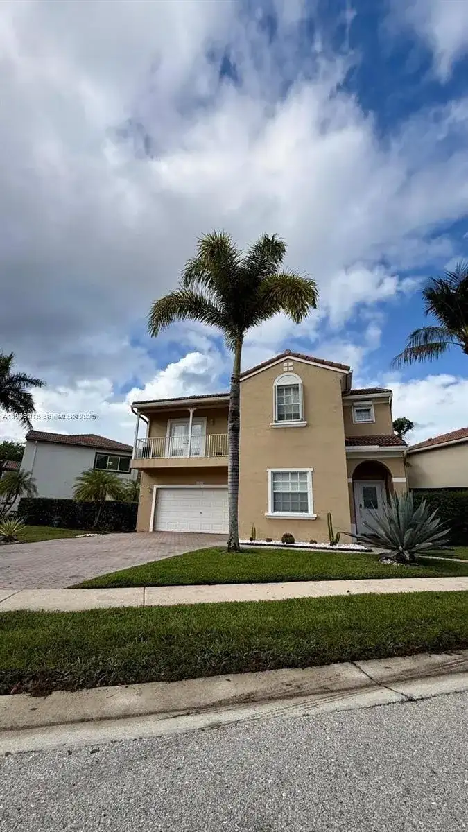 12653 NW 7th Ct, Coral Springs FL 33071 photo 2