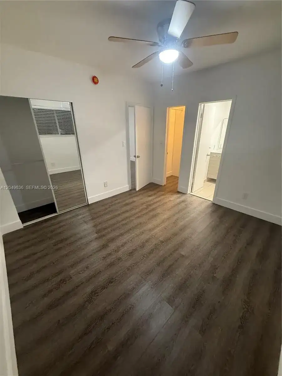 469 SW 3rd St # 9, Miami FL 33130 photo 5