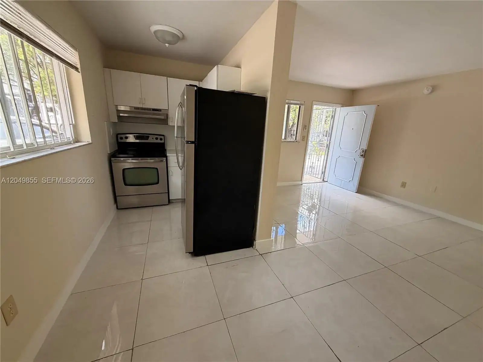 1194 NW 19th Ave # 1, Miami FL 33125 photo 4