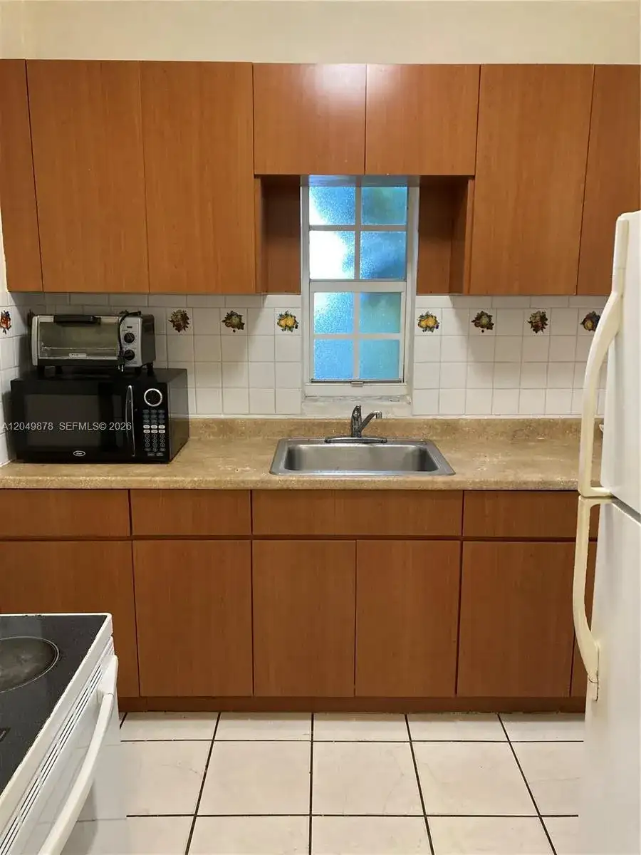 822 SW 31st Ave # 822, Miami FL 33135 photo 4