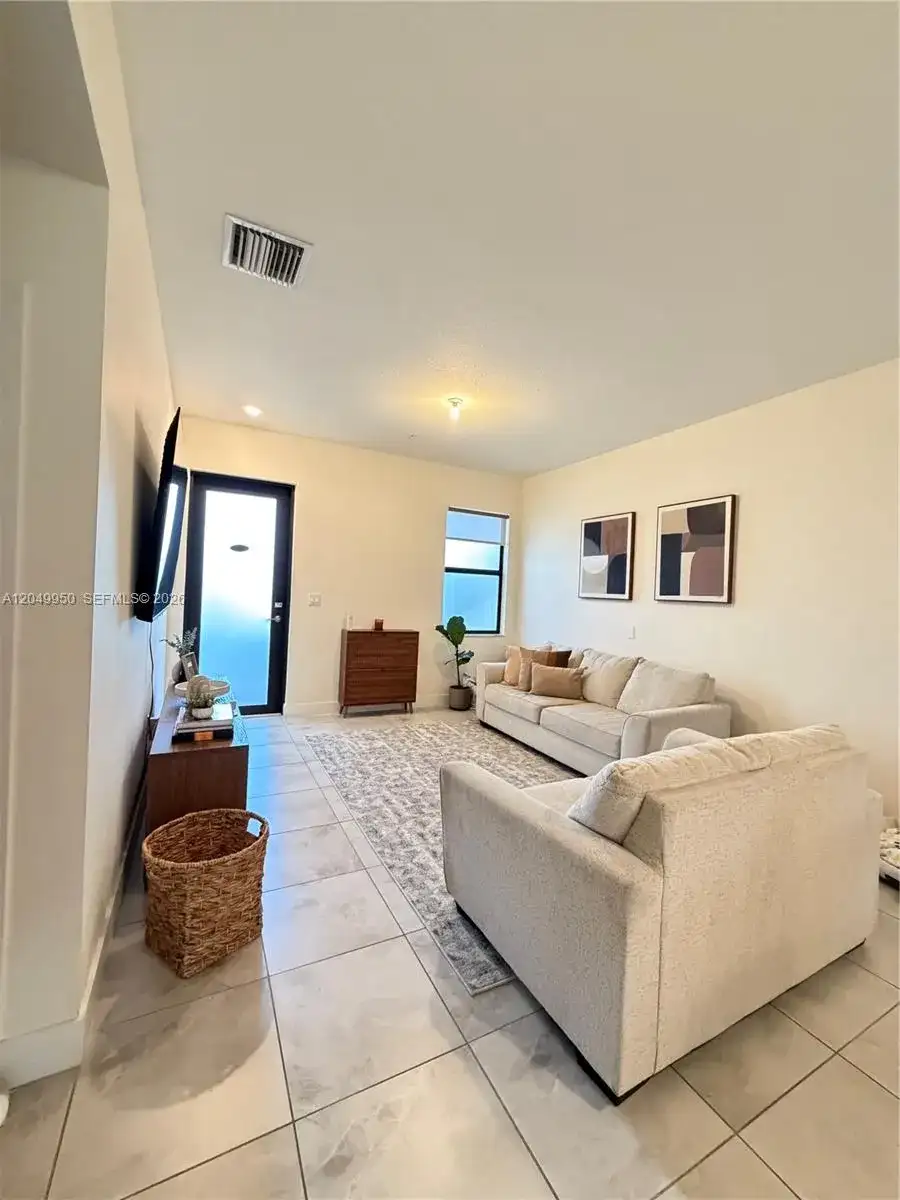 8195 NW 104th Ave # 22, Doral FL 33178 photo 5